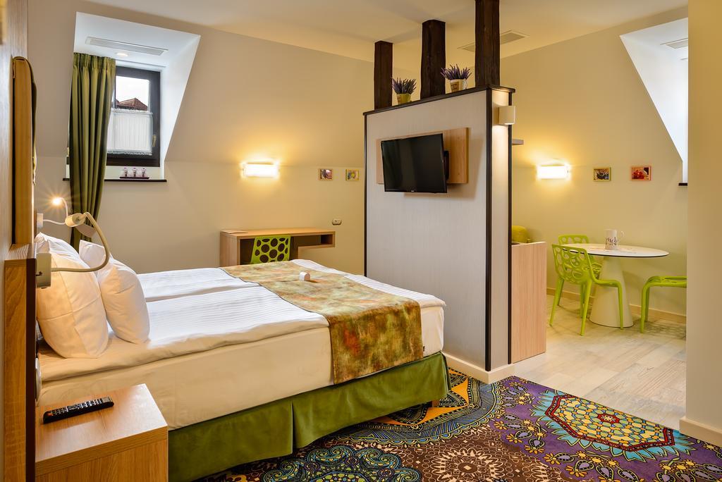 Aparthotel Blumenhaus Sibiu Exterior foto