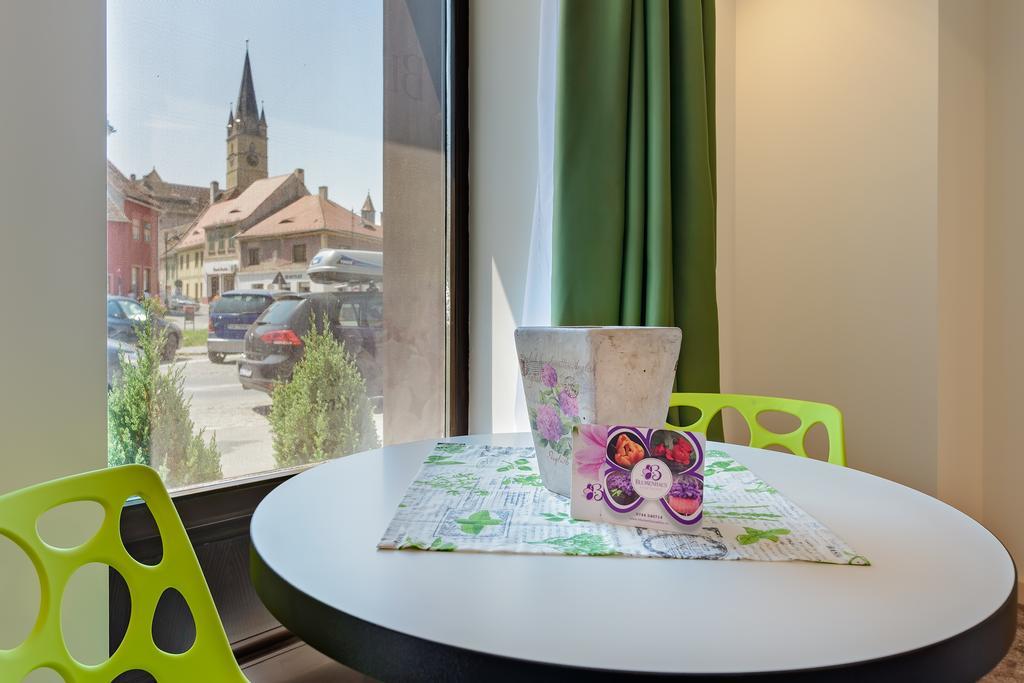 Aparthotel Blumenhaus Sibiu Exterior foto