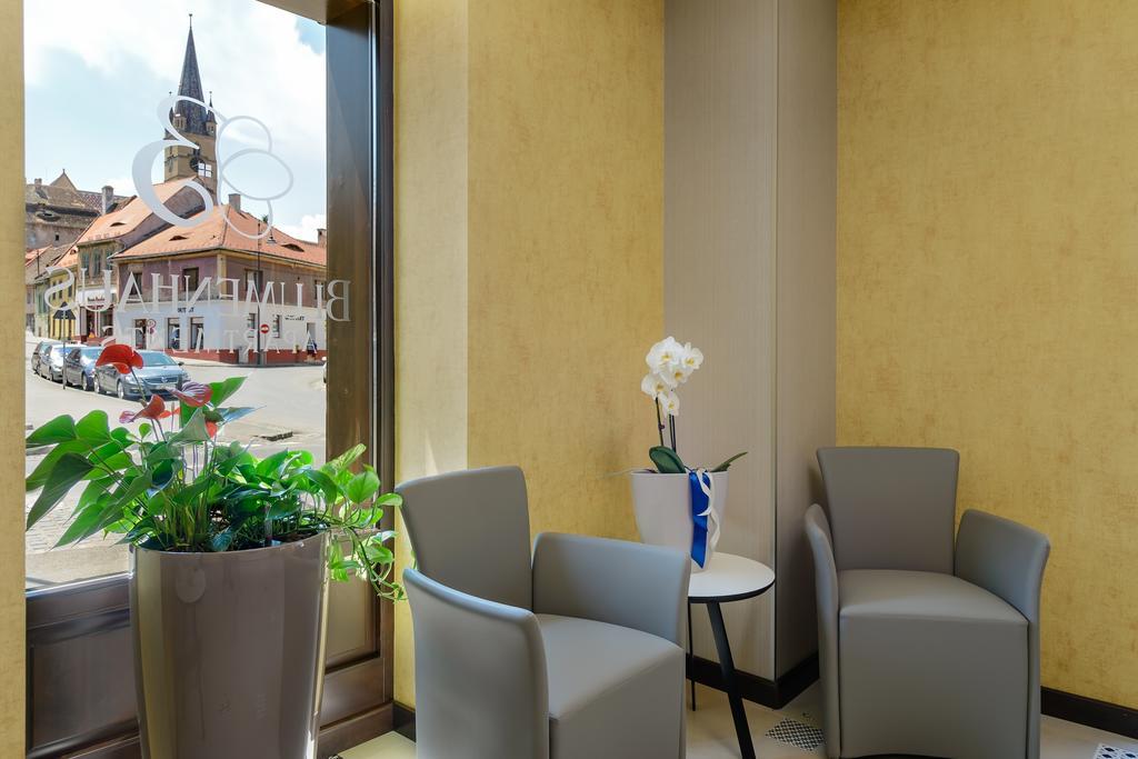 Aparthotel Blumenhaus Sibiu Exterior foto