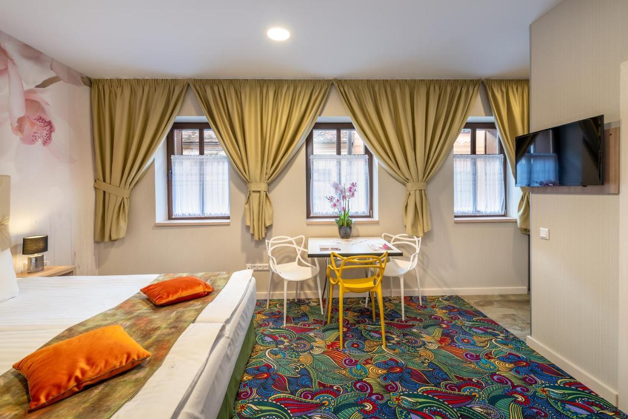 Aparthotel Blumenhaus Sibiu Exterior foto